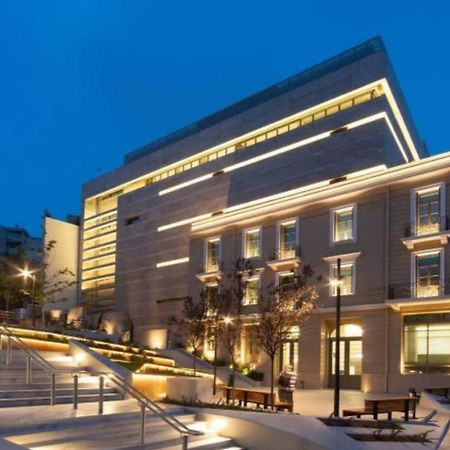 Le Musee Athens Luaran gambar